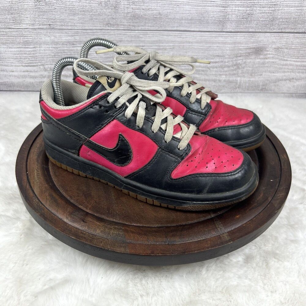 Nike SB Dunk Low Y2K Cerise Black Pink Gum Womens Size 6.5 309324-602